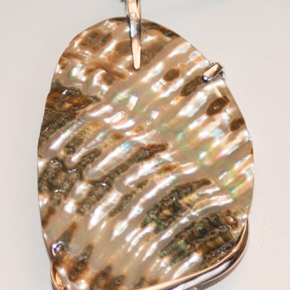 Large Abalone & Silver Pendant with Abalone Earrings - Picture 3 of 6